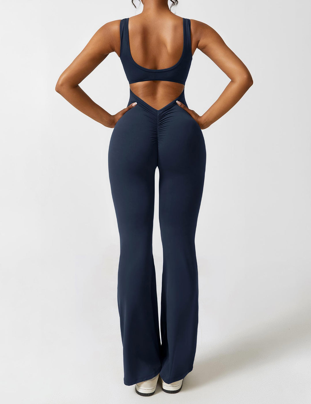 Edith | Eleganter Jumpsuit mit Ausgestelltem Rückenausschnitt - Elle Zürich