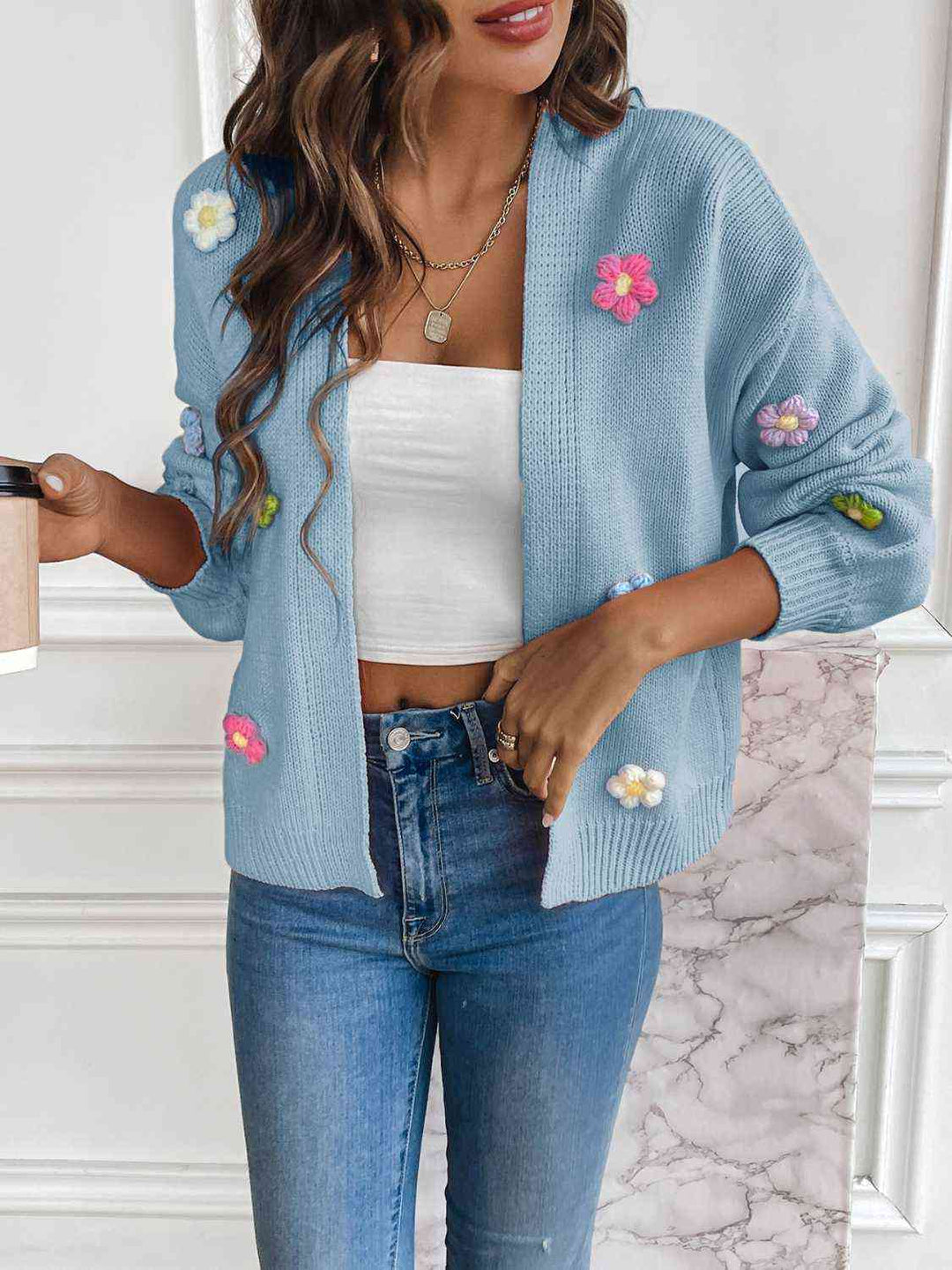 Michaela | Damen Winter-Cardigan mit Blumenstickerei - Elle Zürich