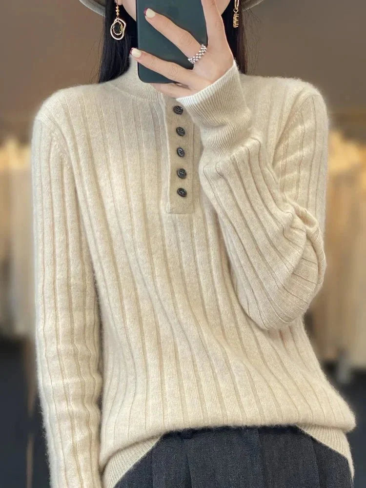 Verena | Damen Winter-Strickpullover mit Knopfleiste am Ausschnitt - Elle Zürich