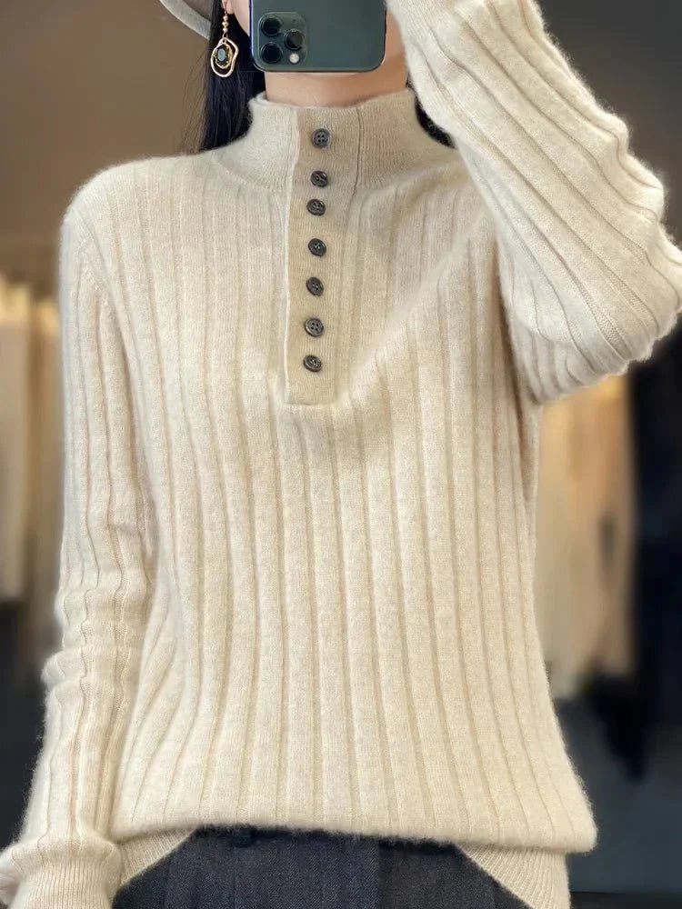 Verena | Damen Winter-Strickpullover mit Knopfleiste am Ausschnitt - Elle Zürich