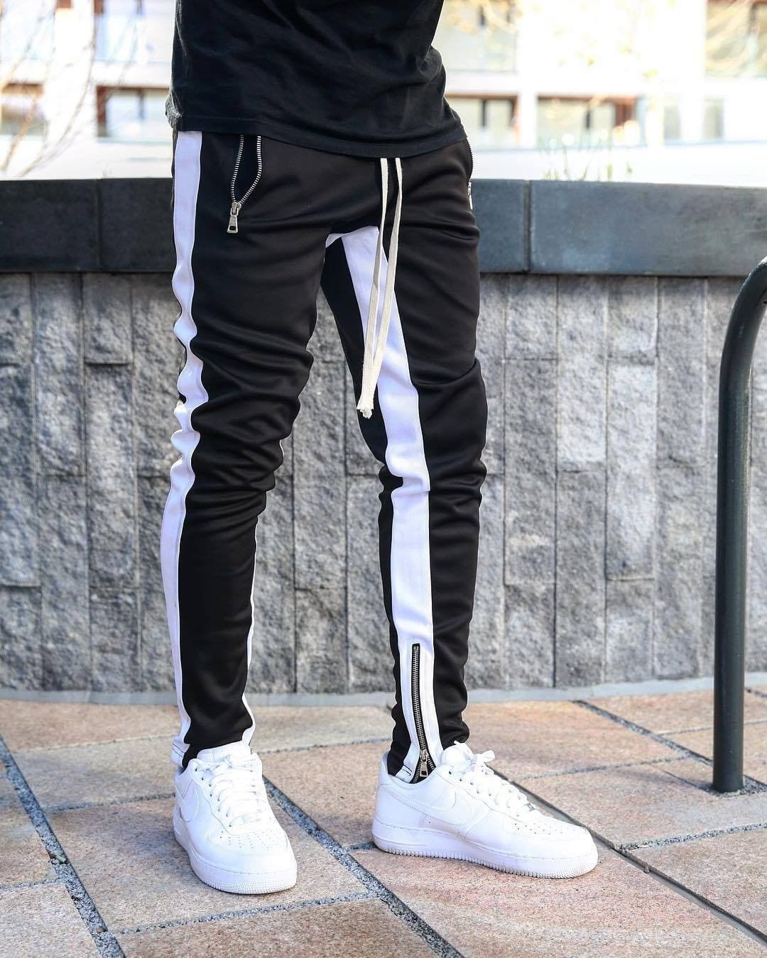 Sven | Herren Slim Fit Joggerhosen mit Streifen - Elle Zürich
