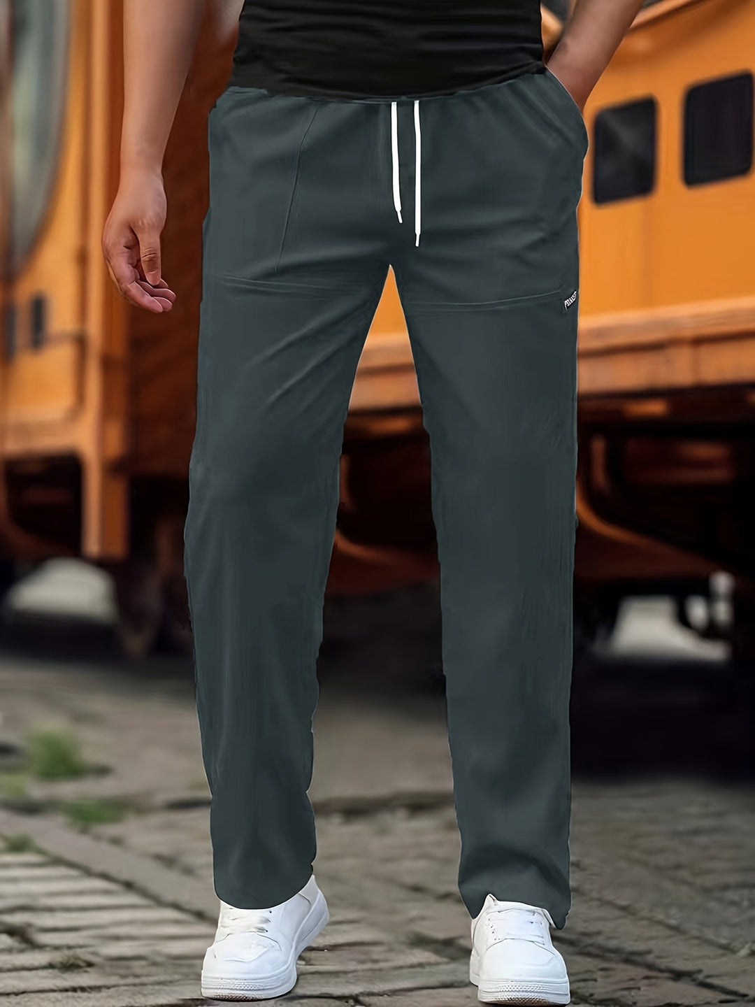 Karl | Herren Slim-Fit Jogginghose mit Tunnelzug - Elle Zürich
