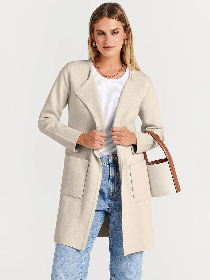 Bettina | Damen Kuschelige Winterstrickjacke mit Taschen - Elle Zürich