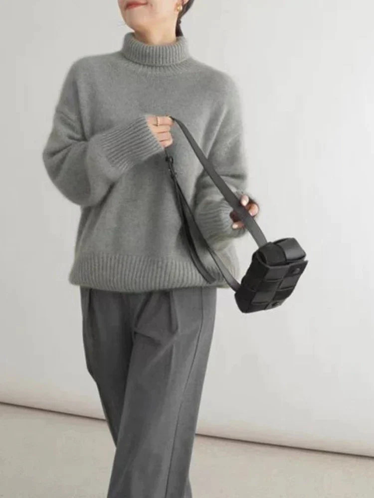 Laura | Eleganter Rollkragenpullover für Damen - Elle Zürich