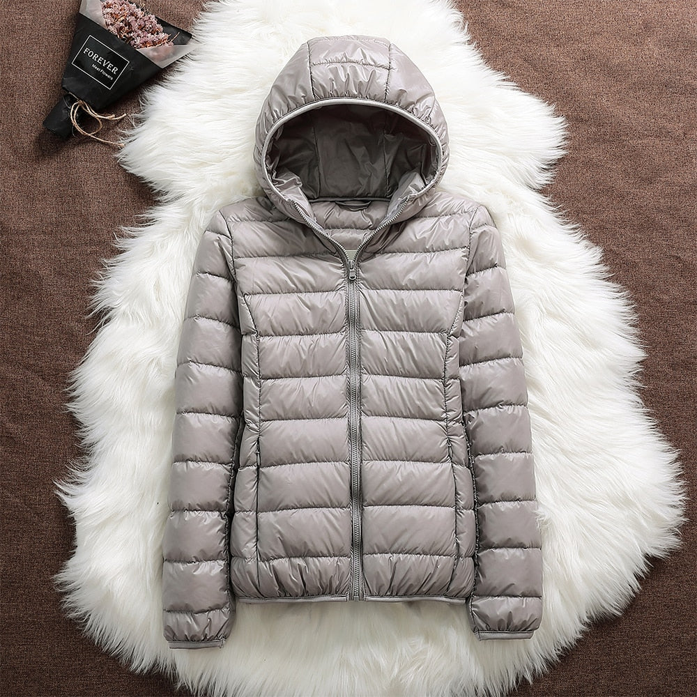 Jasmin | Damen Winter Steppjacke mit Kapuze - Elle Zürich