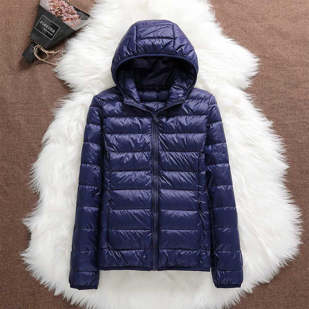 Jasmin | Damen Winter Steppjacke mit Kapuze - Elle Zürich