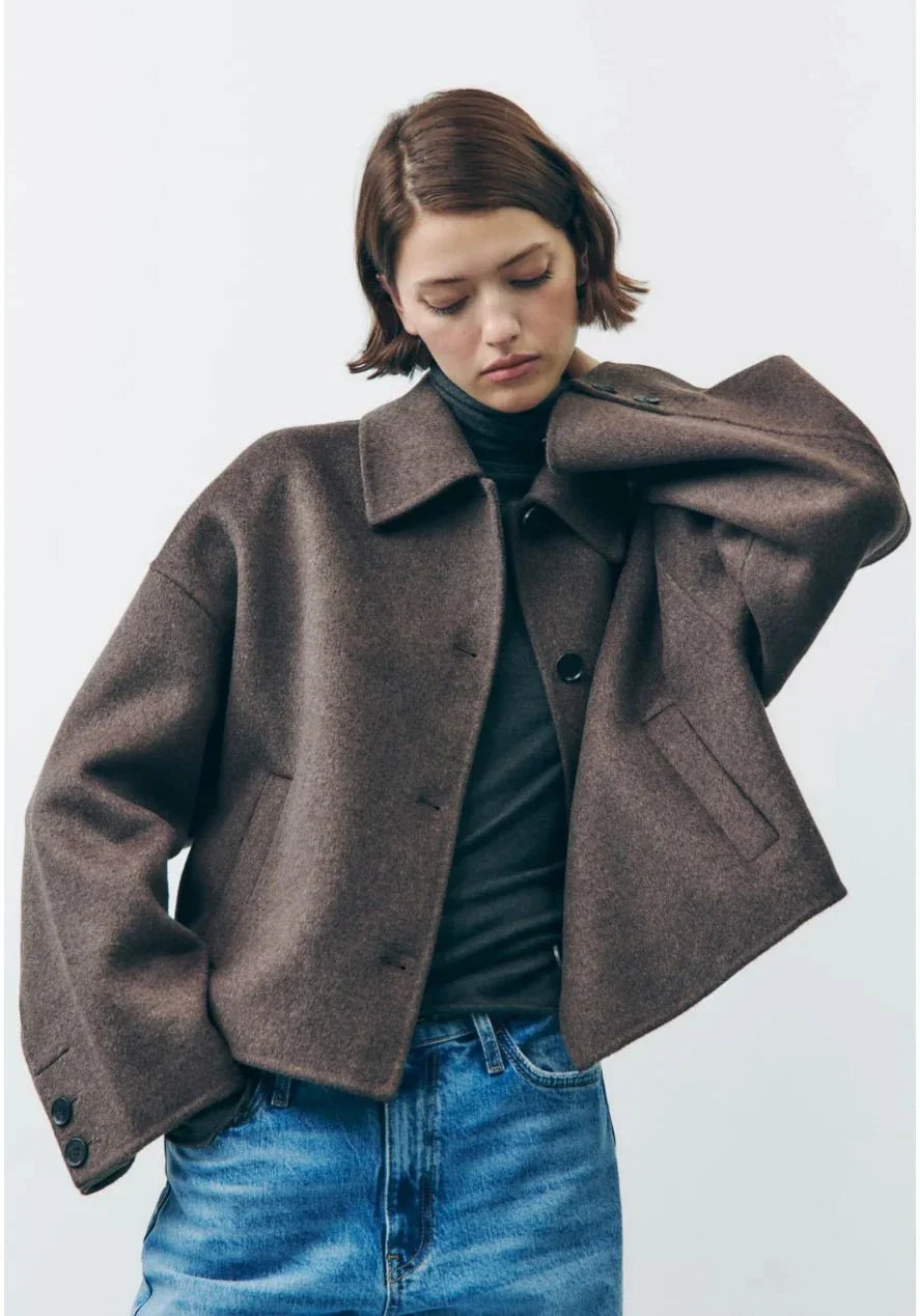Doris | Damen Kurze Jacke mit Knopfleiste - Elle Zürich