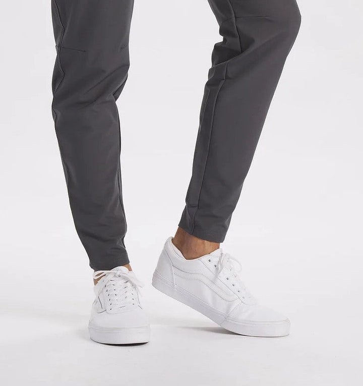 Georg | Herren Slim Fit Tapered Jogginghose - Elle Zürich
