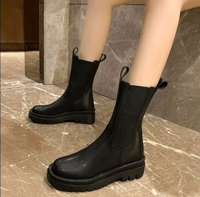 Franziskaa | Damen Chunky Heel Stiefeletten mit seitlichen Zuglaschen - Elle Zürich