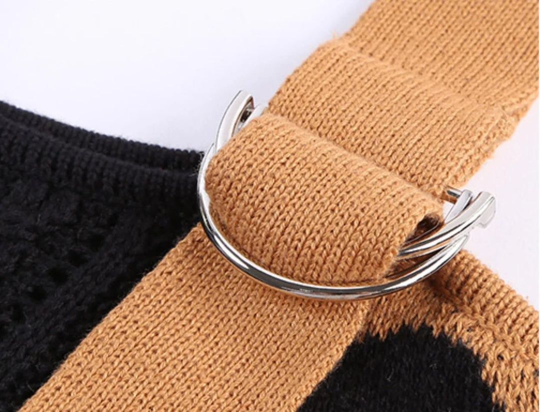 Felicia | Damen Winter-Strickpullover mit Off-Shoulder und Schnalle - Elle Zürich