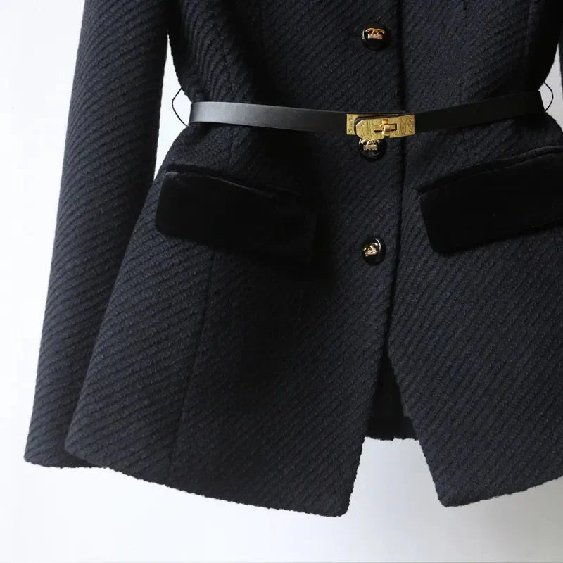 Helga | Damen Winterjacke mit Gürtel und Taschen - Elle Zürich