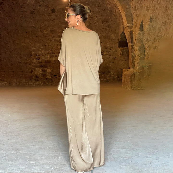 Rita | Damen Eleganter Lockerer Satin Jumpsuit - Elle Zürich