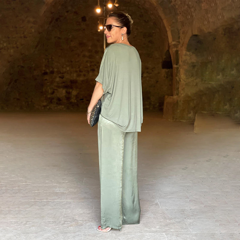 Rita | Damen Eleganter Lockerer Satin Jumpsuit - Elle Zürich
