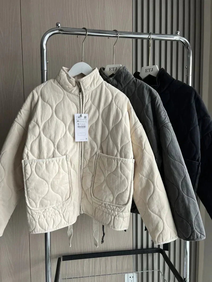 Tamara | Legere Jacke mit Taschen-Details - Elle Zürich